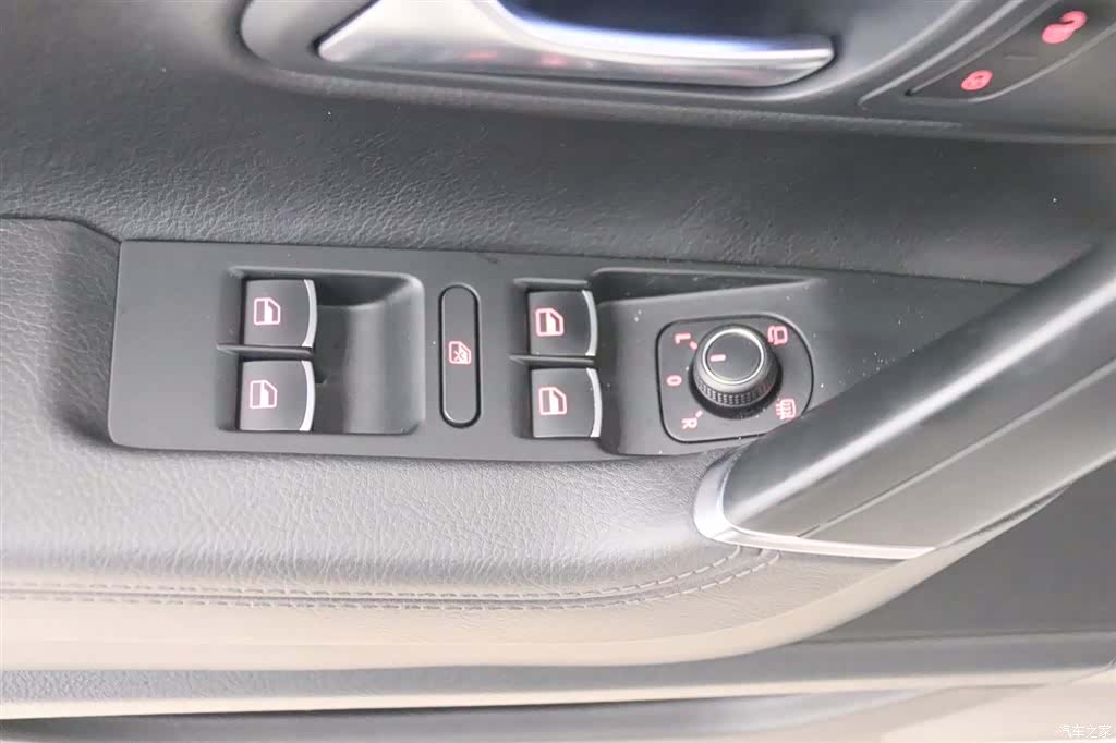 Volkswagen CC, 2018 13