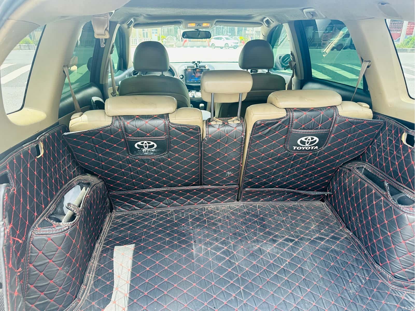Toyota RAV4, 2012 11