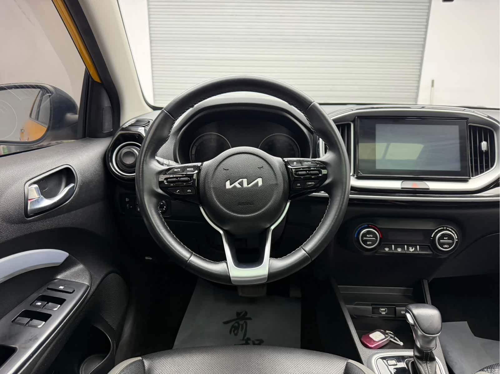 Kia KX1, 2022 12