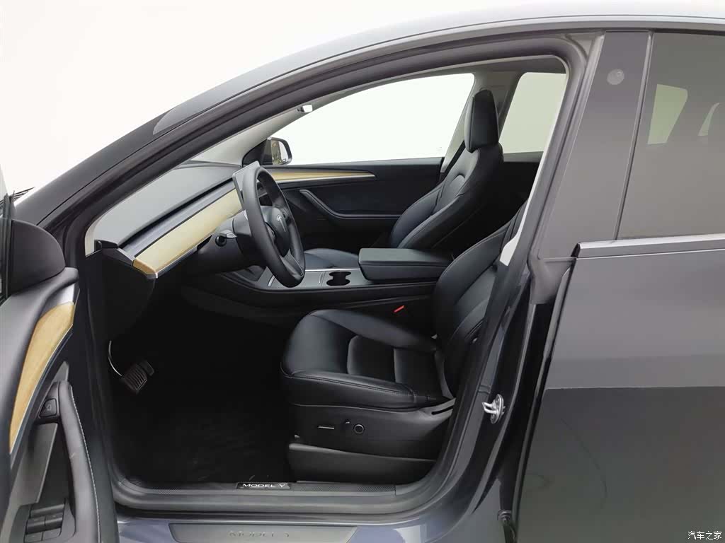 Tesla Model Y, 2022 10