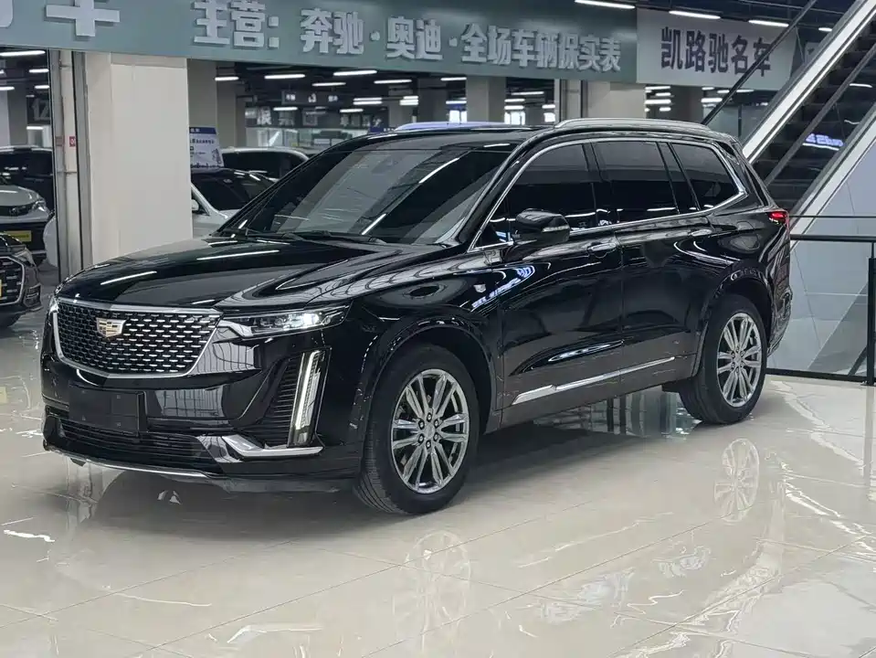 Cadillac XT6