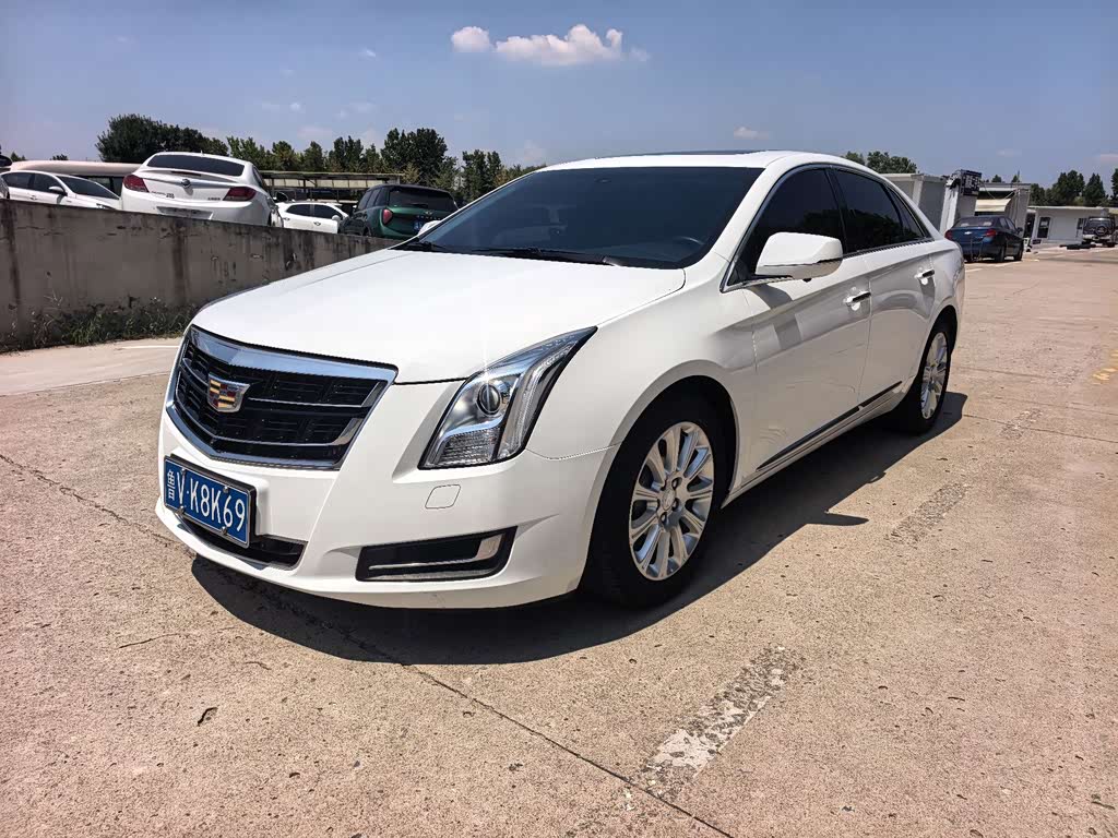 Cadillac XTS