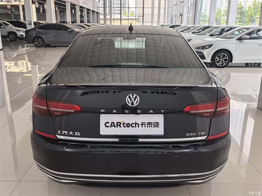 Volkswagen Passat, 2020 все фото