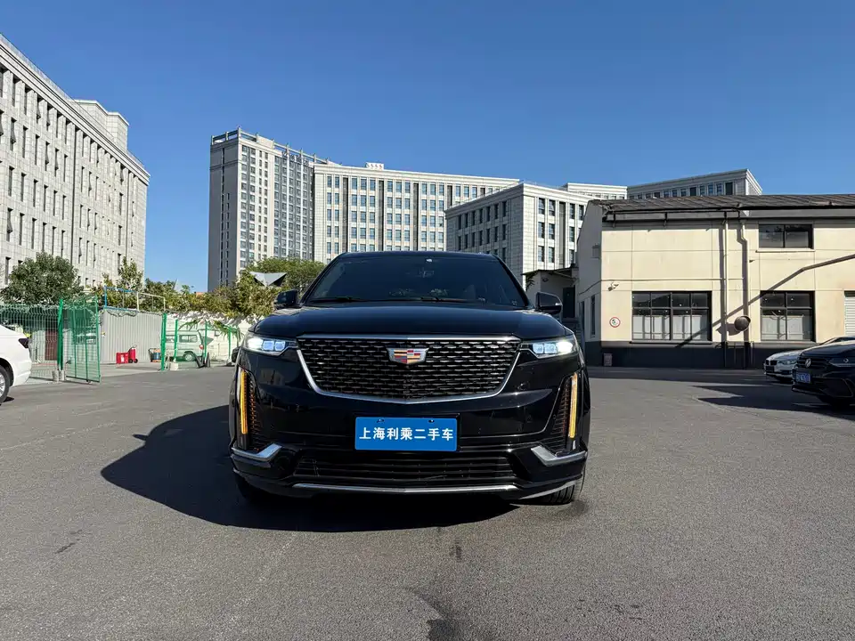 Cadillac XT6
