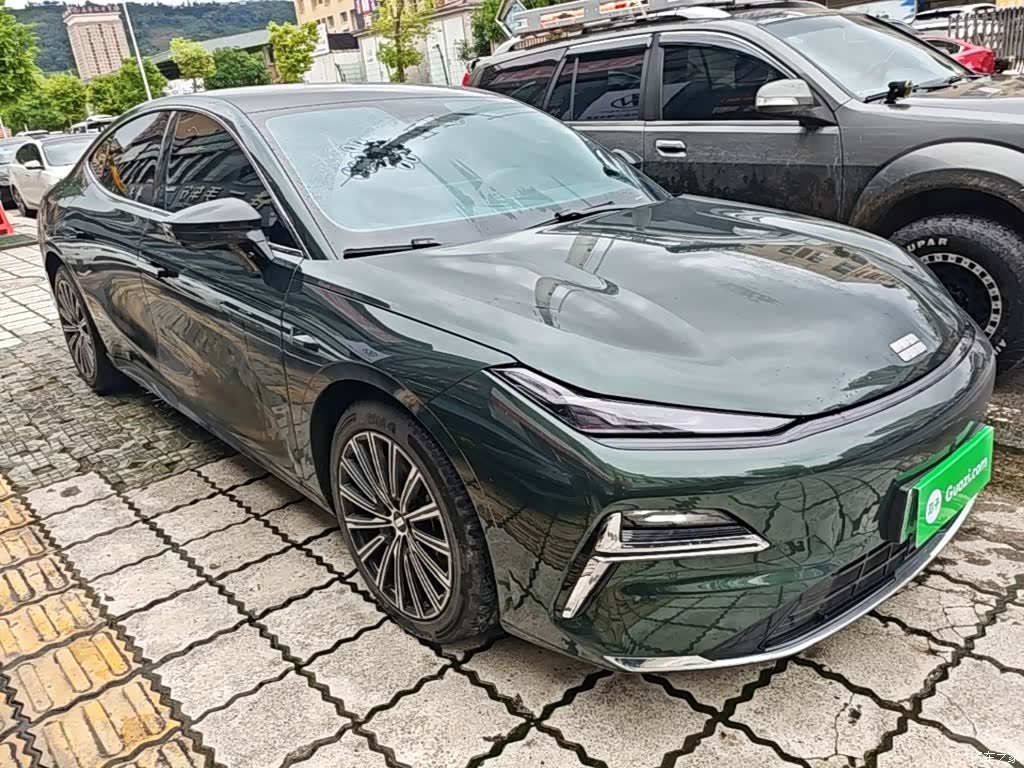 Geely 8, 2025 4