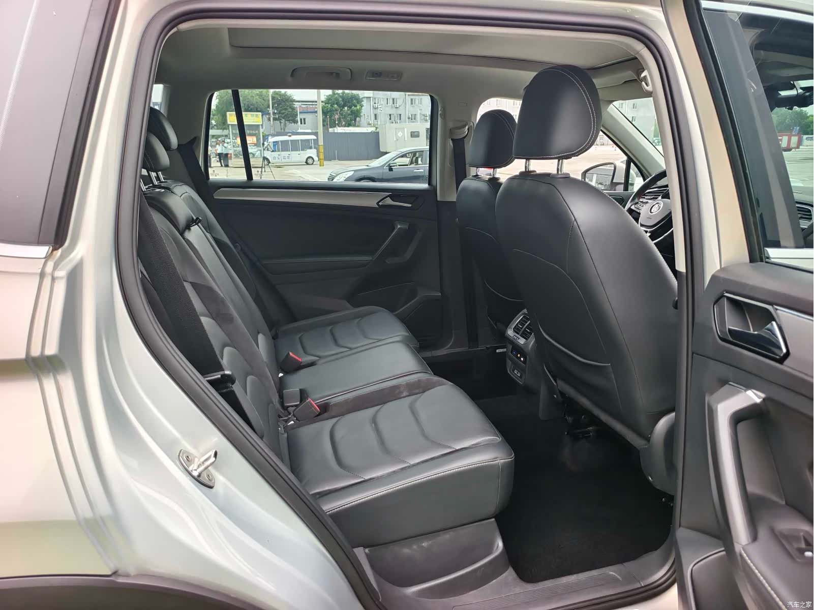 Volkswagen Tiguan L, 2017 15