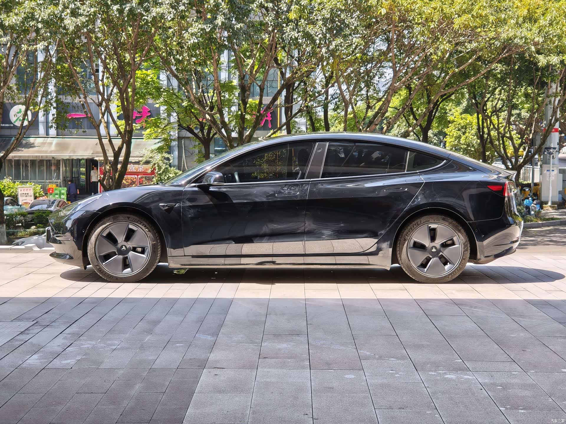Tesla Model 3, 2021 9