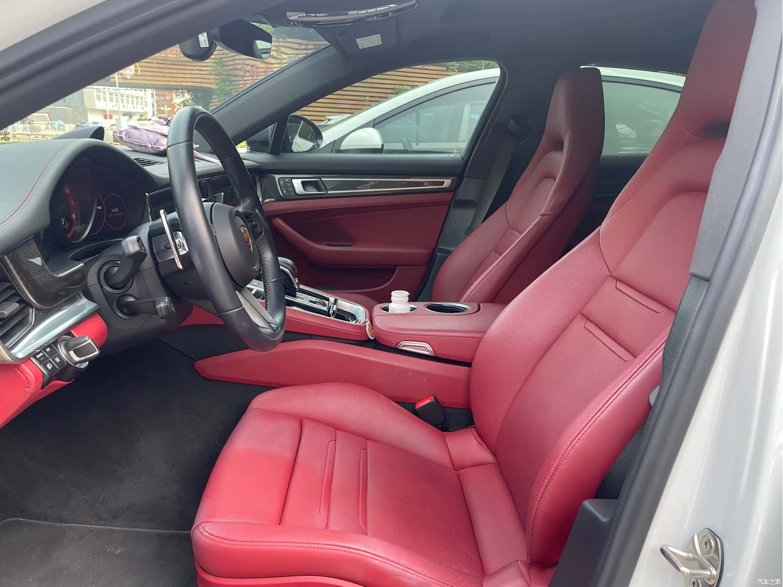 Porsche Panamera, 2023 2