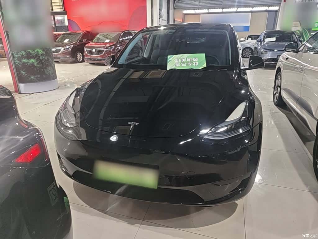 Tesla Model Y, 2023 3