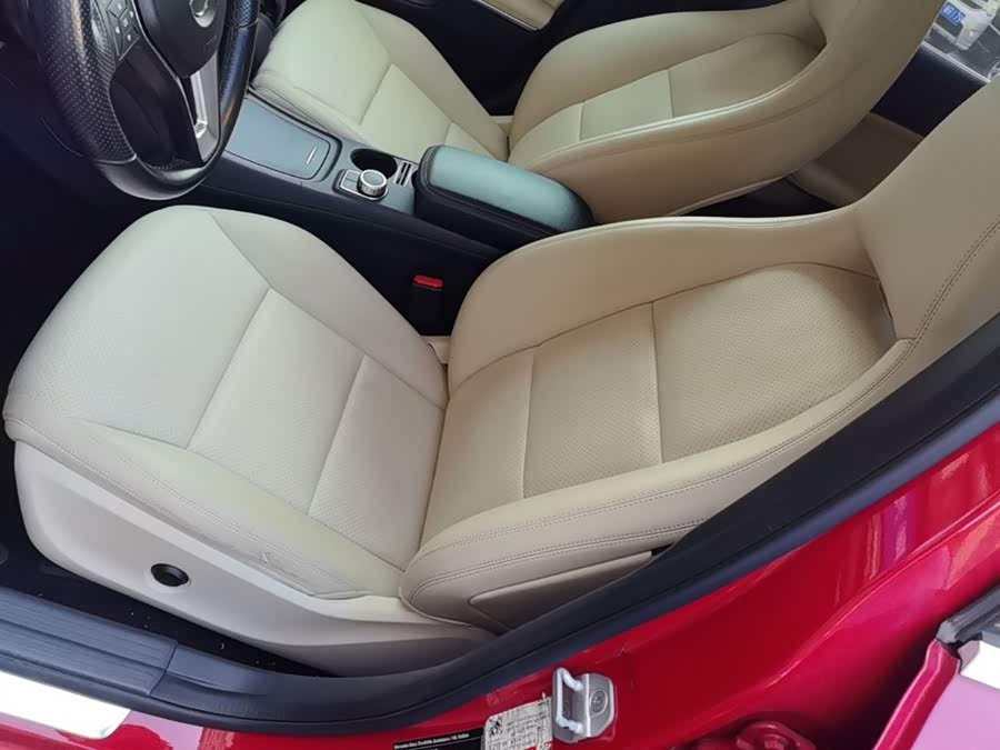 Mercedes-Benz GLA 2016, фото 15