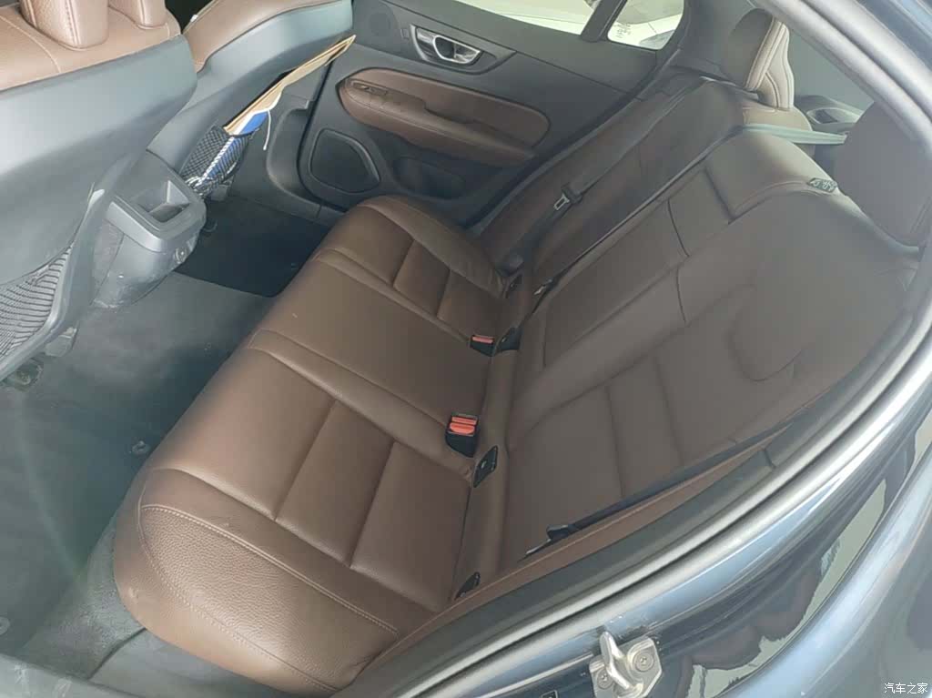 Volvo S60, 2021 13