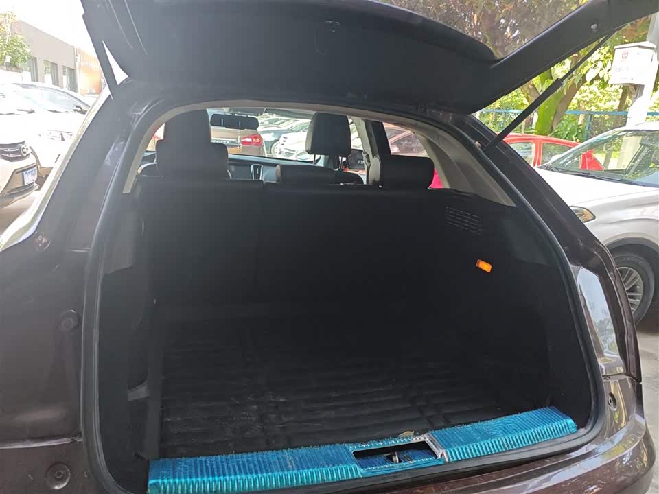 Zotye SR7 Zotye SR7