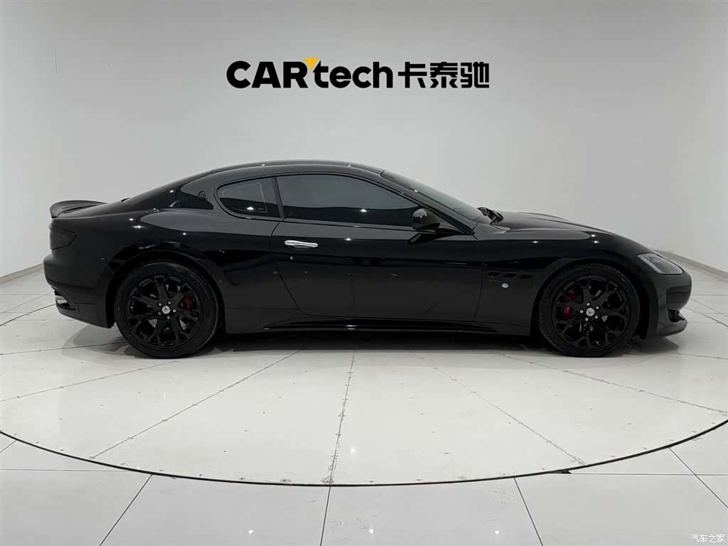 Maserati GranTurismo, 2014 12