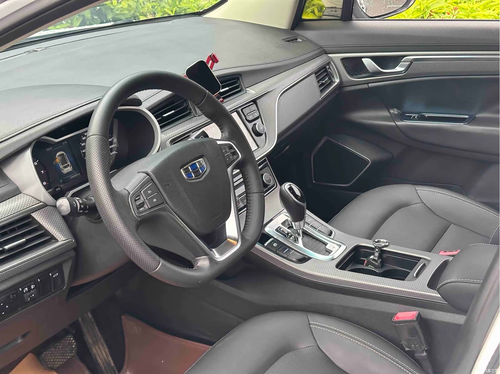 Geely Emgrand, 2017 9