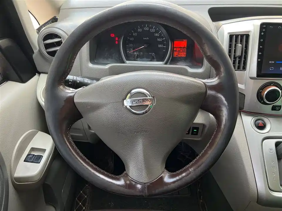 Nissan NV200