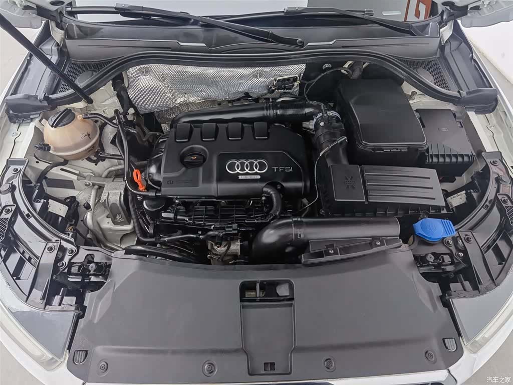 Audi Q3, 2015 6