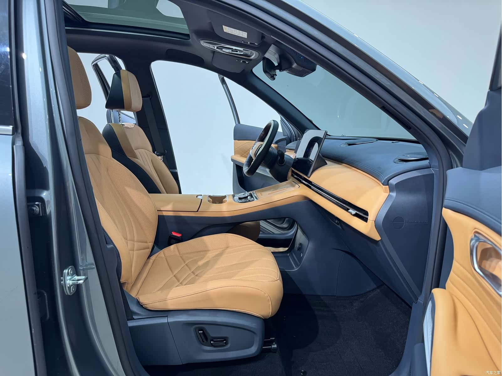 Geely 7, 2025 11