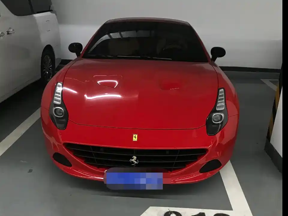 Ferrari California T