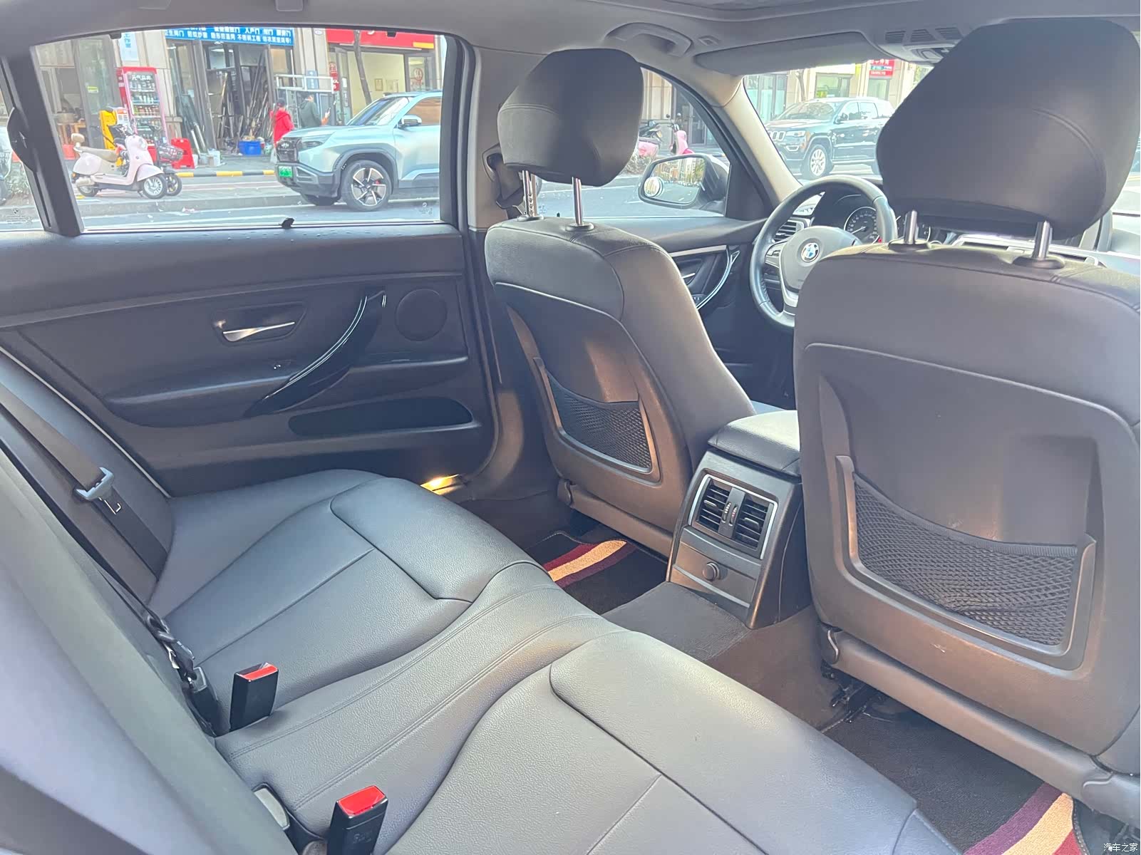 BMW 3 Series, 2017 12