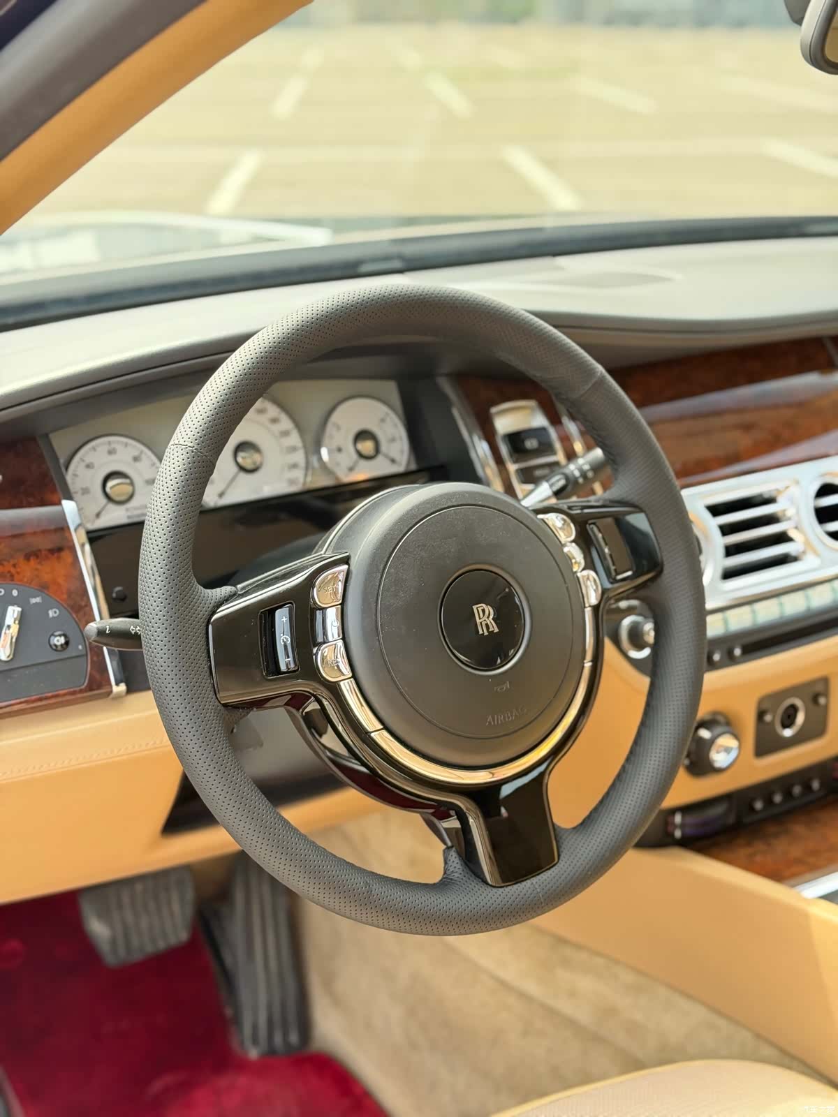 Rolls-Royce Ghost, 2011 все фото