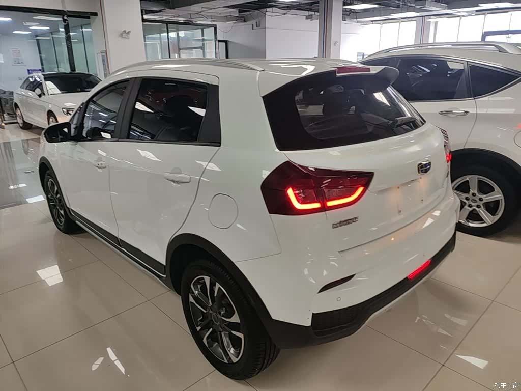 Geely X3, 2020 все фото