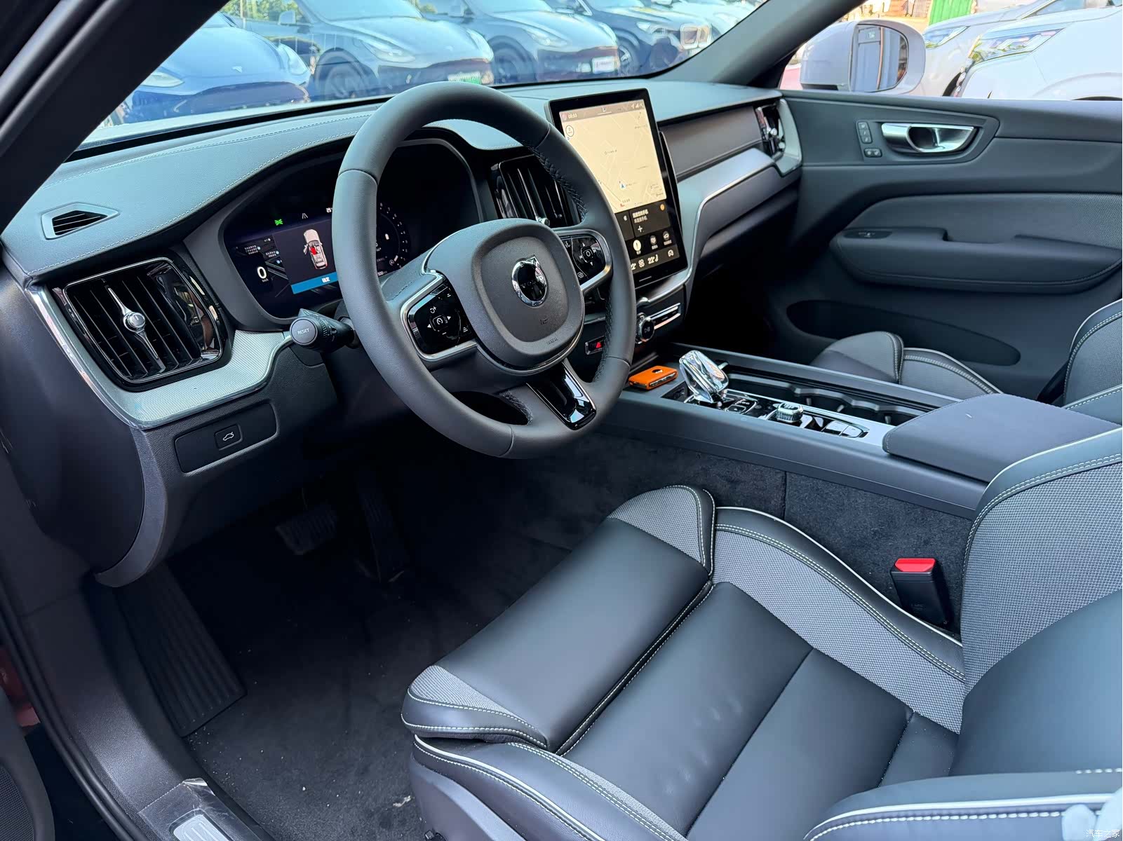 Volvo XC60, 2026 7