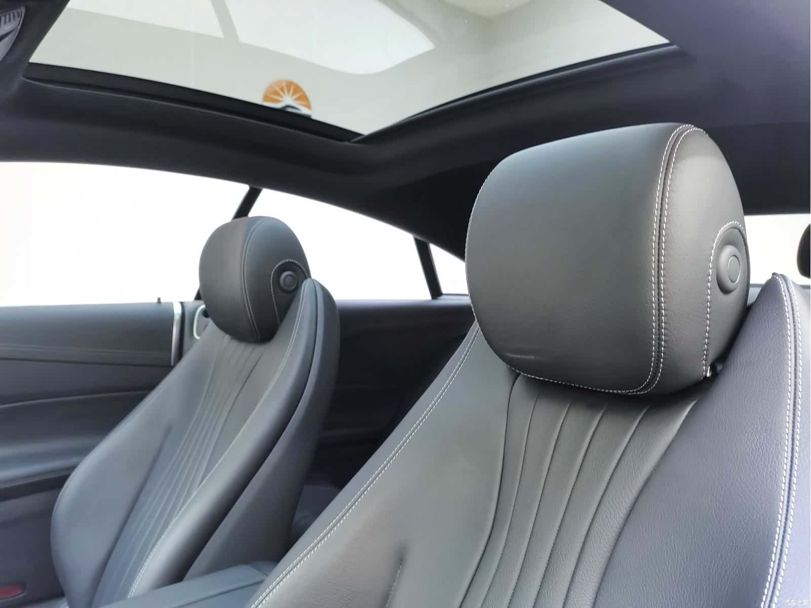 Mercedes-Benz E-Class, 2023 10