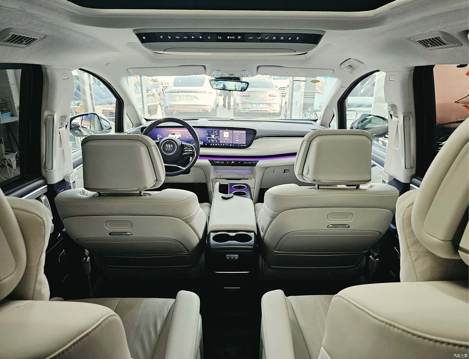 Buick GL8, 2025 8