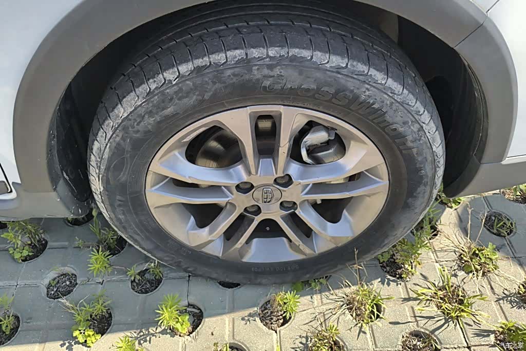 Geely X3, 2020 6