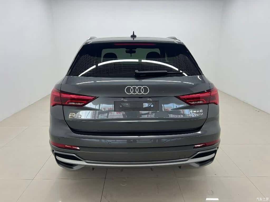 Audi Q3, 2022 все фото