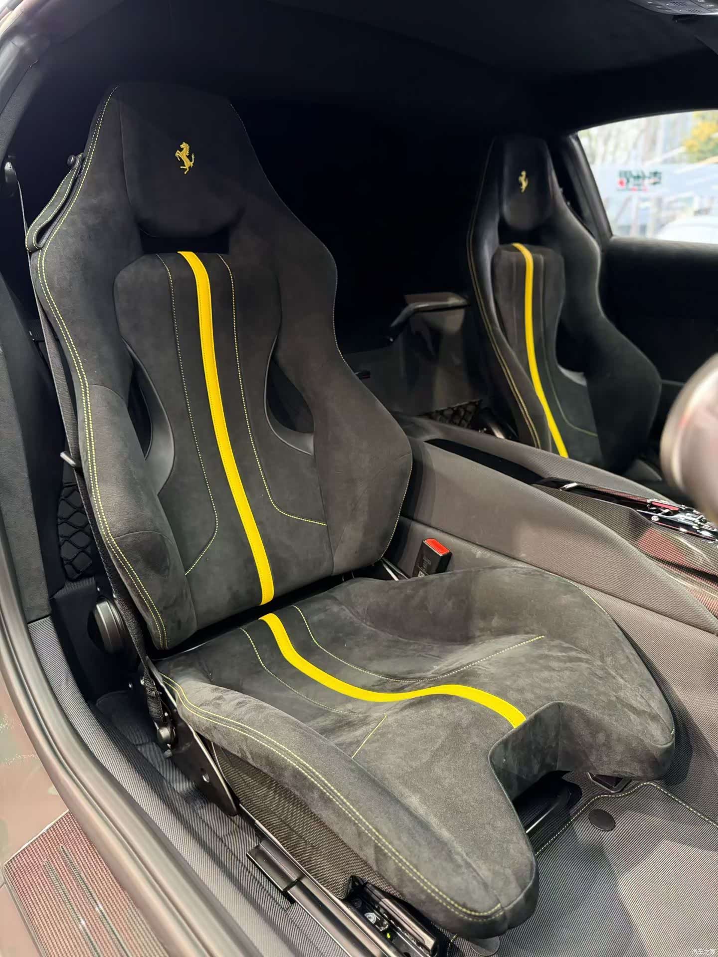 Ferrari 812, 2025 все фото