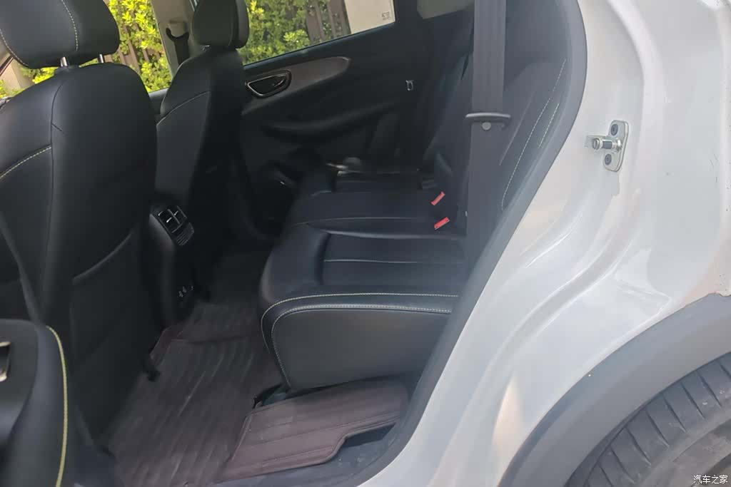 Roewe RX5, 2022 11