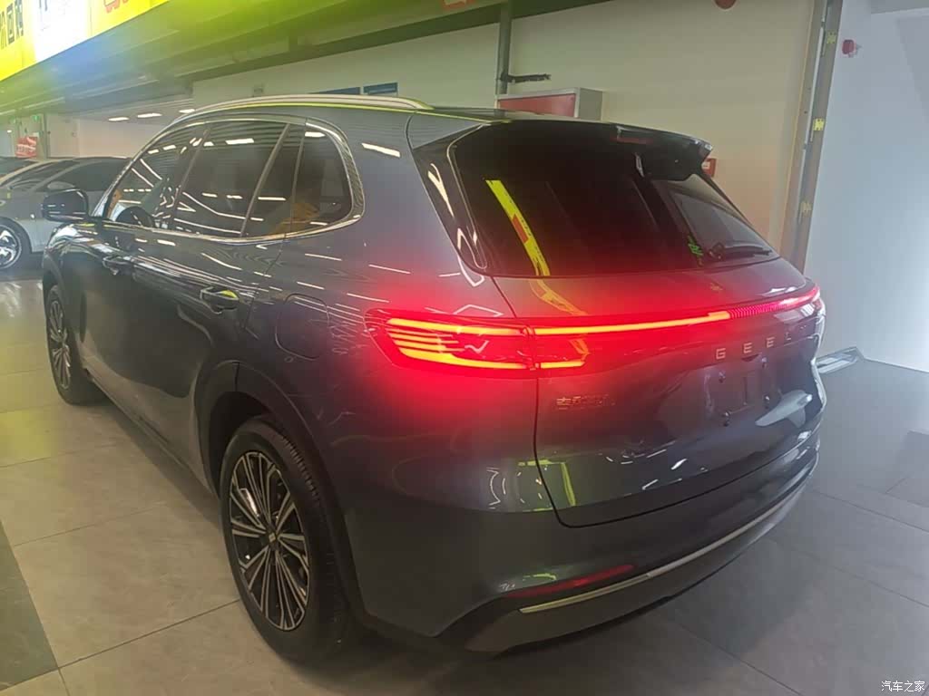 Geely 7, 2024 все фото