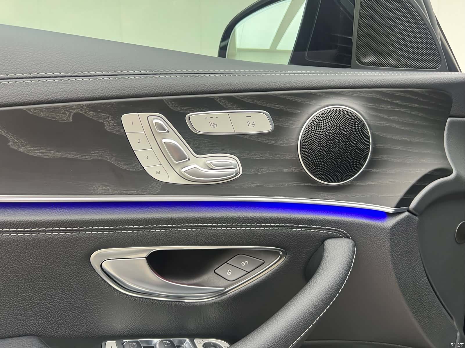 Mercedes-Benz E-Class, 2019 18
