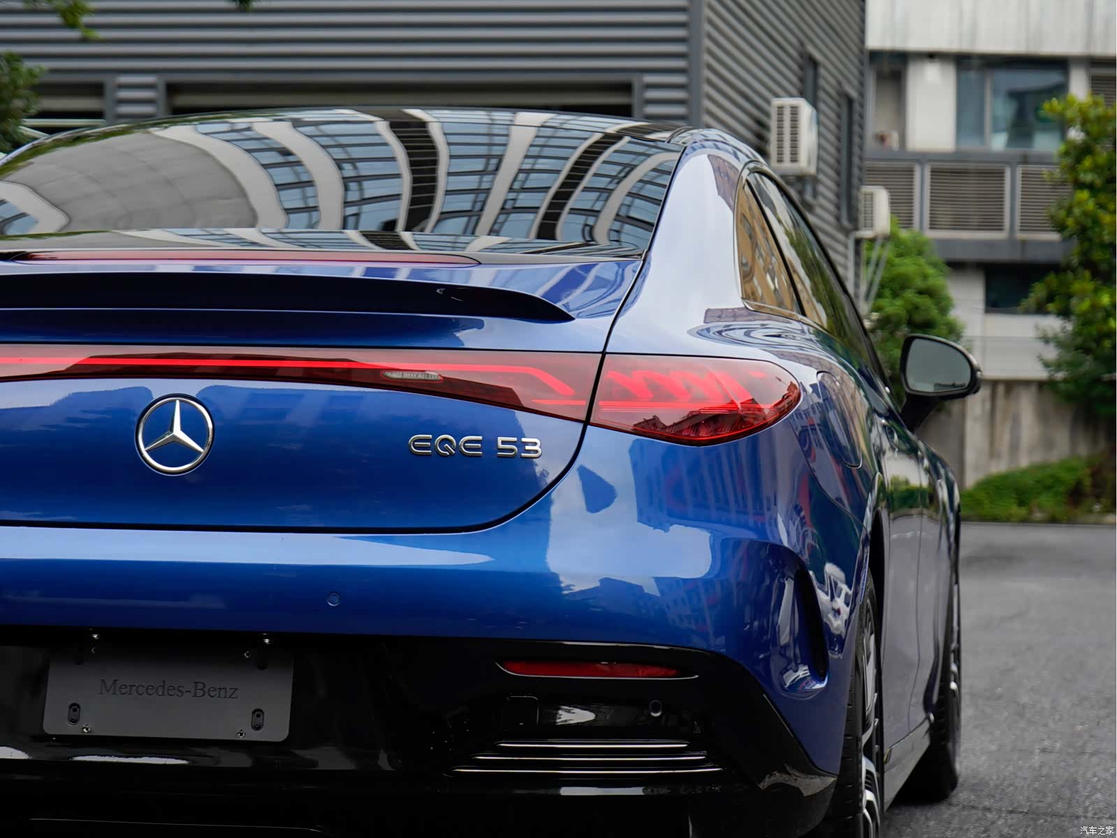 Mercedes-Benz EQE, 2024 6