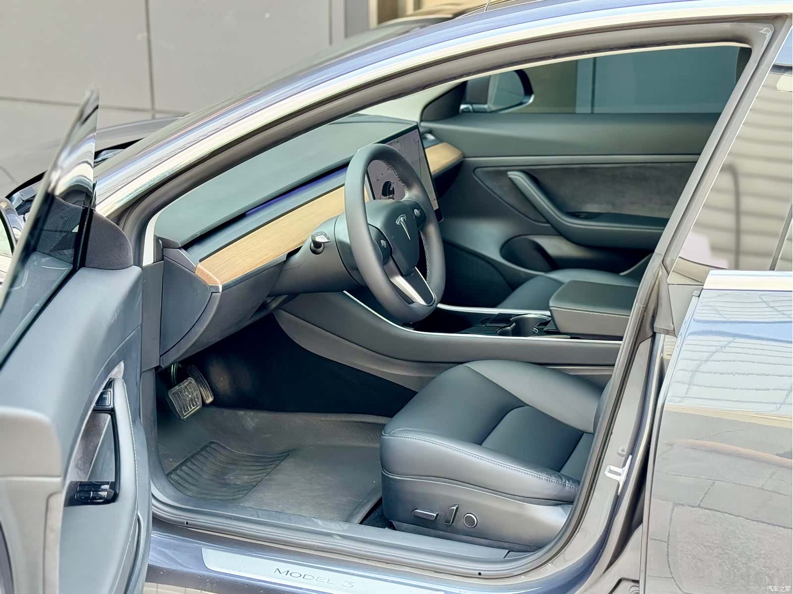 Tesla Model 3, 2021 4