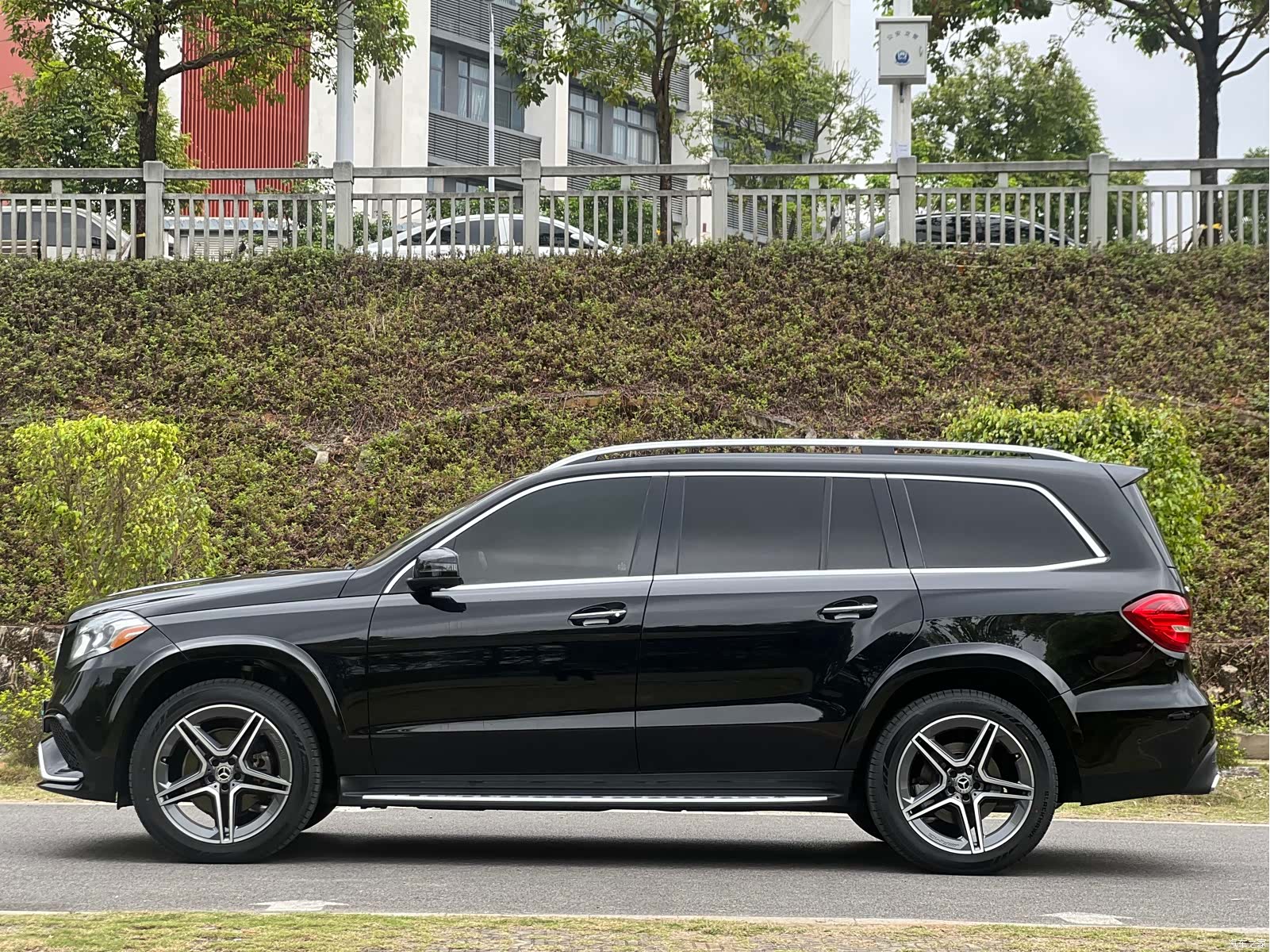 Mercedes-Benz GLS, 2017 4