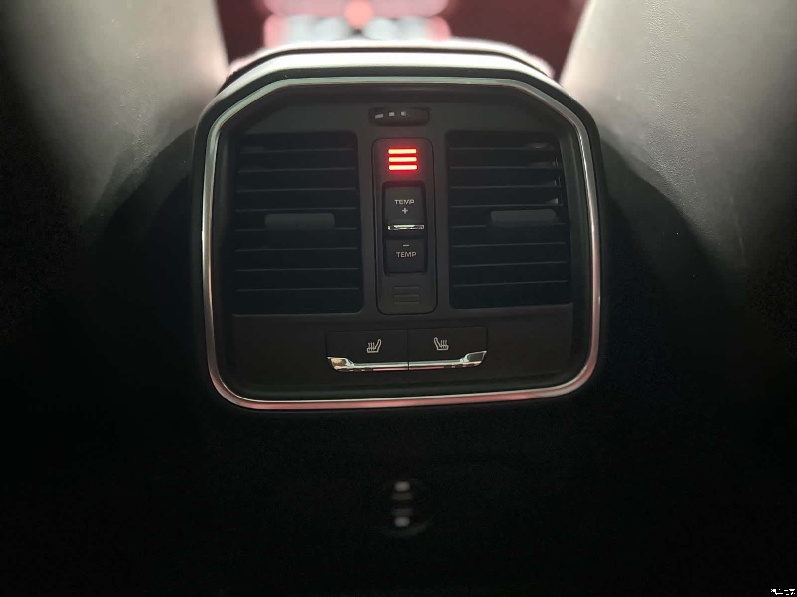 Porsche Macan, 2020 10