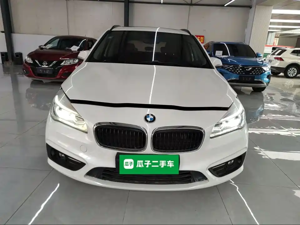 BMW 2 series station wagon