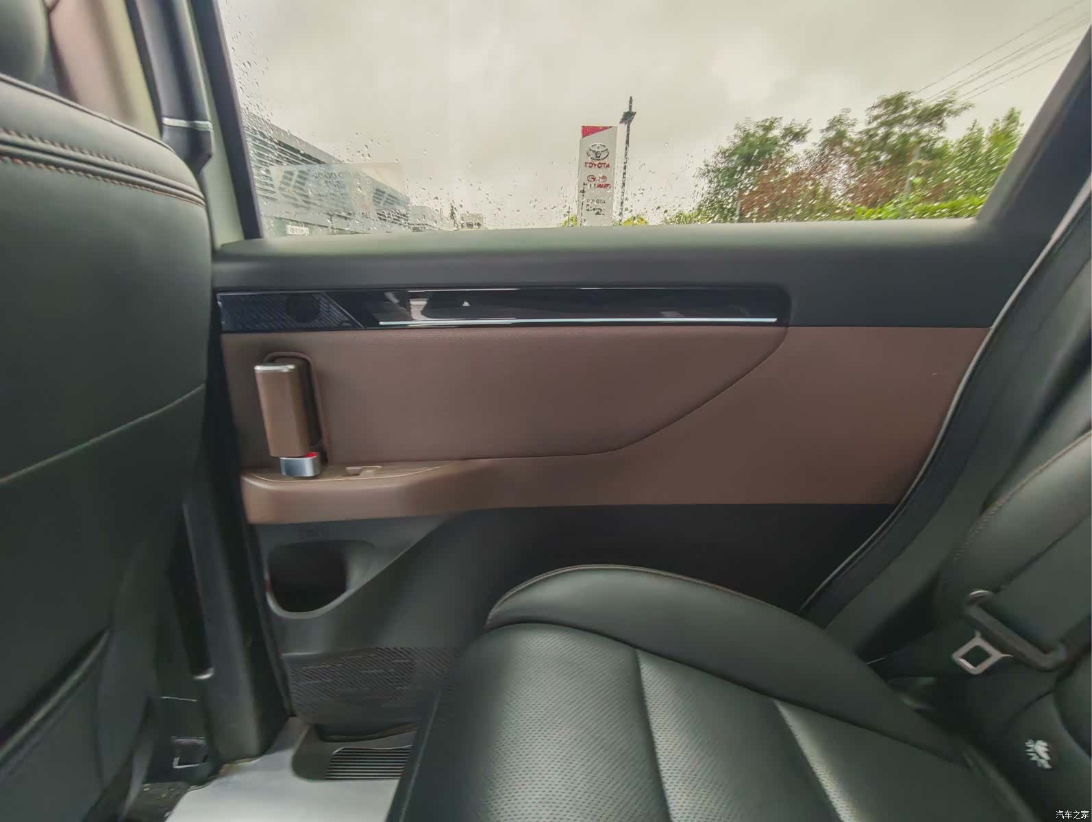 Trumpchi E8, 2023 17