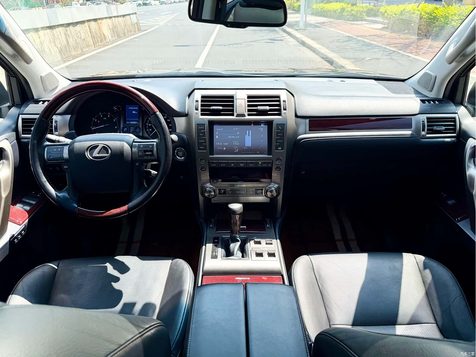 Lexus GX, 2019 26