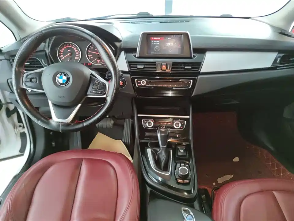 BMW 2 series station wagon