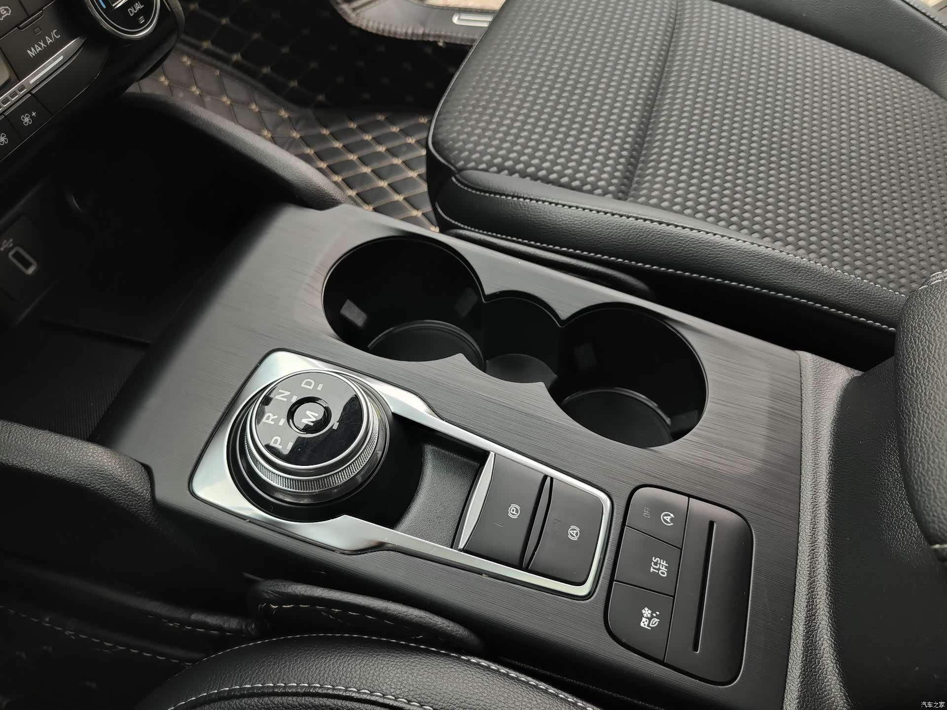 Ford Focus, 2019 13