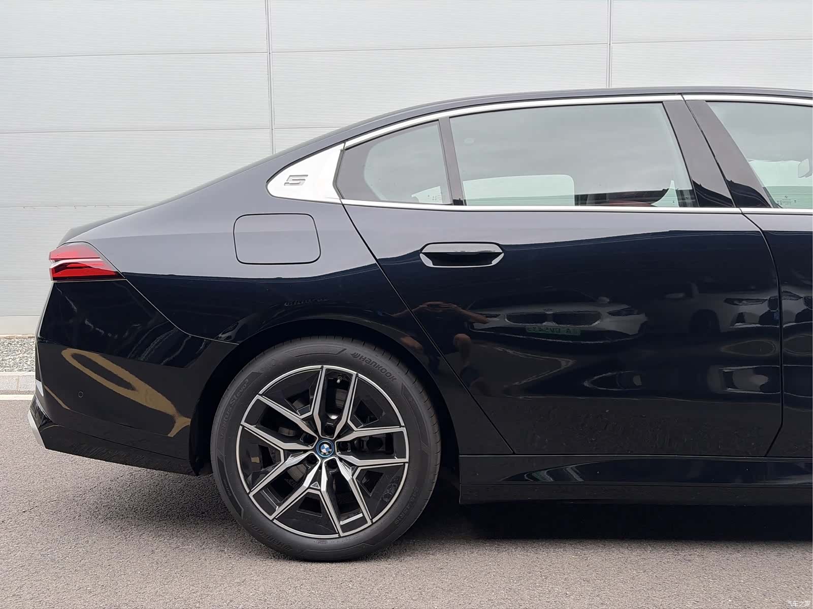 BMW i5, 2025 8