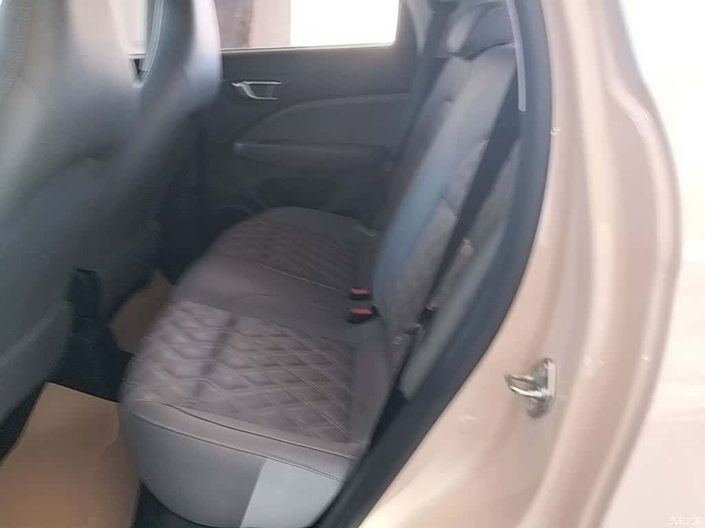 Leapmotor T03, 2021 17