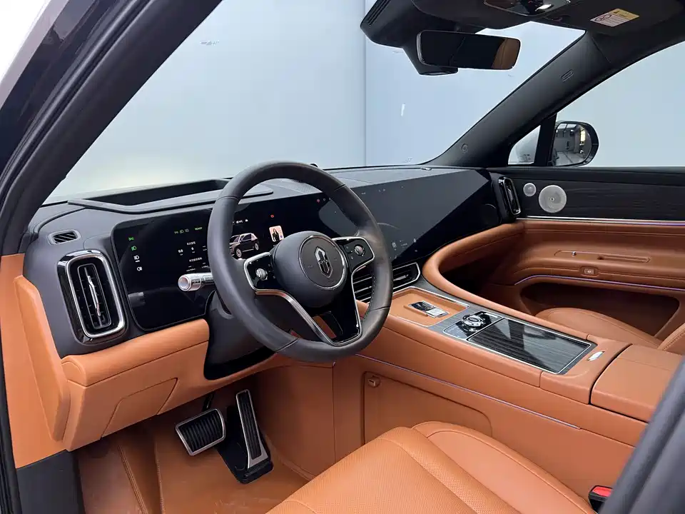 AITO Ask the world M9