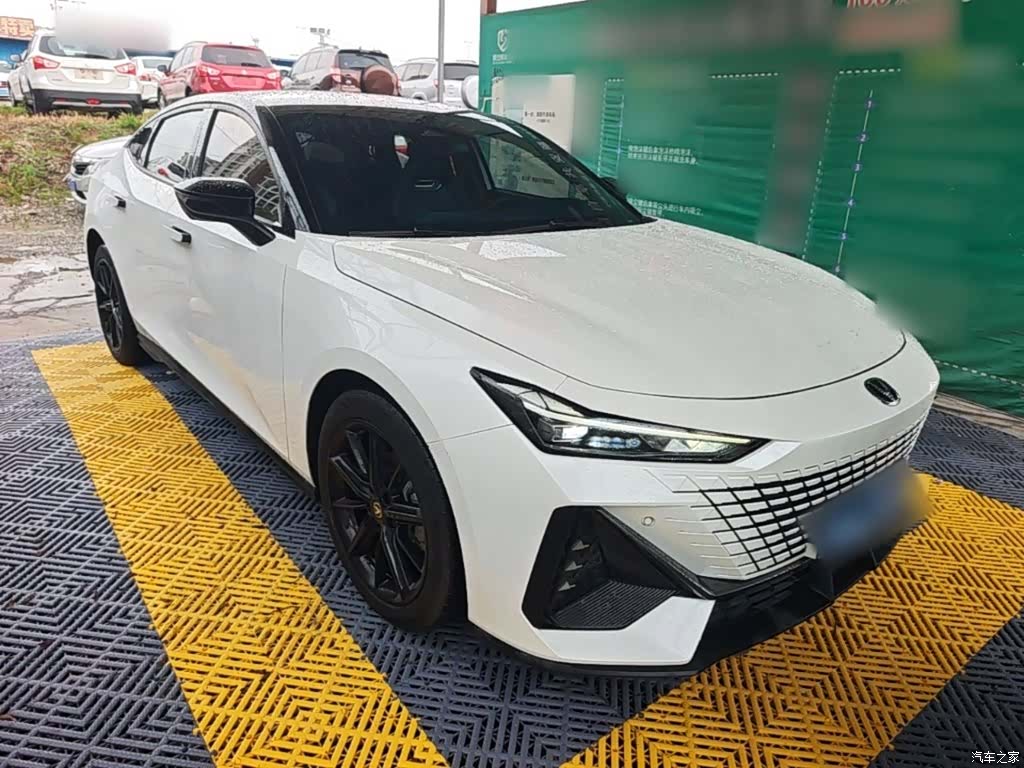 Changan UNI-V, 2023 4