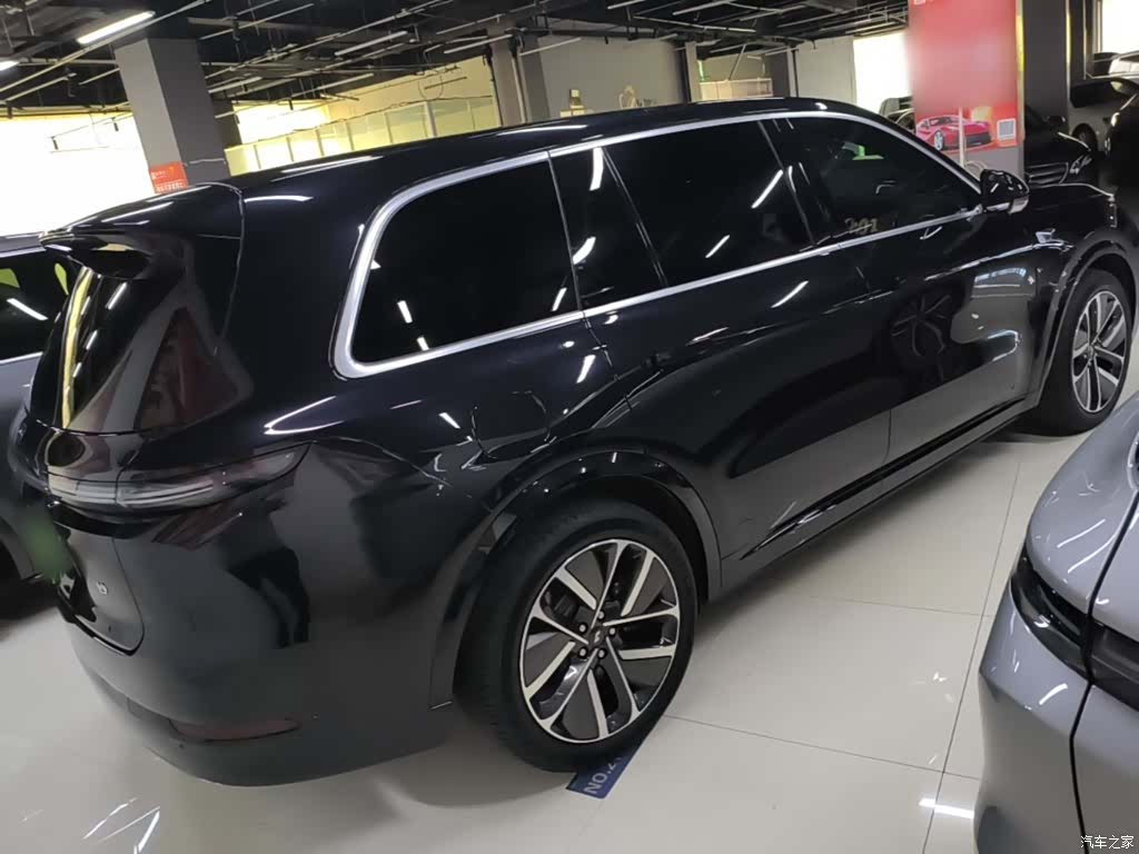 Li Auto L9, 2025 7
