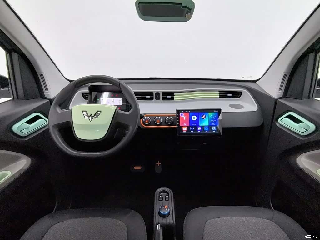 Wuling MINIEV, 2023 все фото