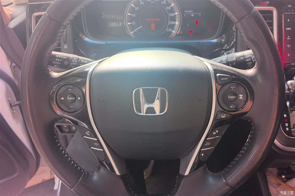 Honda Elysion, 2017 15